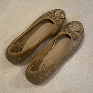 Xappeal Women’s Flats Tan with Glitter Size 9
